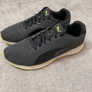 Puma shoes women’s 9.5